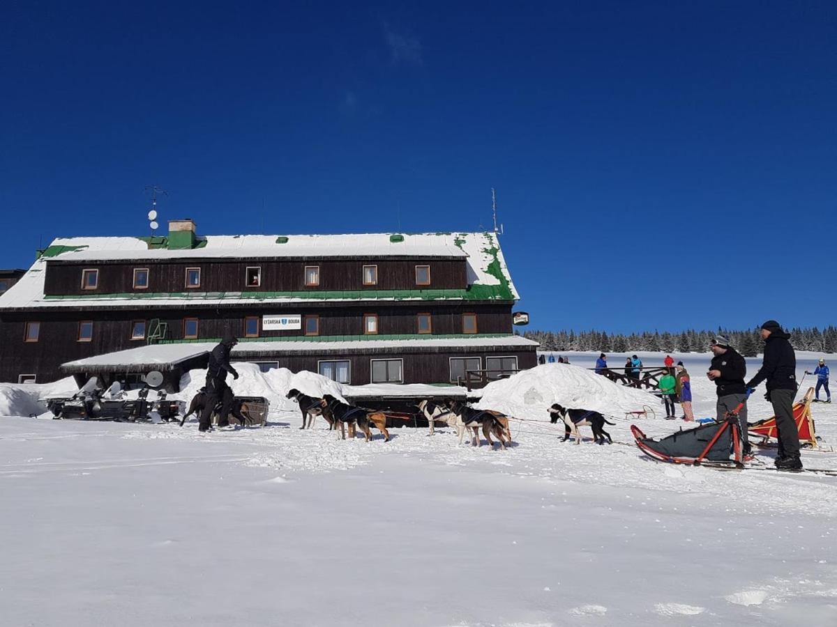 Lyzarska Bouda Hotel Pec pod Snezkou Exterior photo